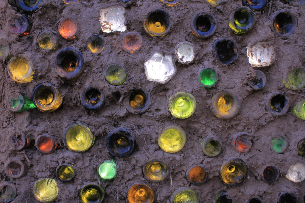 Mur En Bouteilles De Verre Le Montage Natura Lien