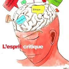 dessin colorisé montrant un visage humain avec un cerveau ouvert et des étiquettes, signes de l'esprit critique
